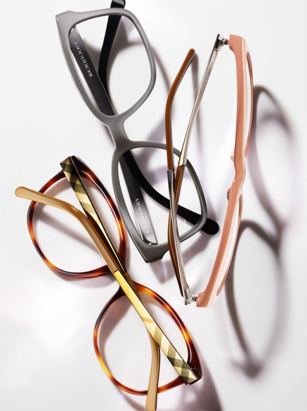 Chạm gần hơn BST Eyewear Spark cực thời trang của Burberry - Burberry - Mắt kính - Bộ sưu tập