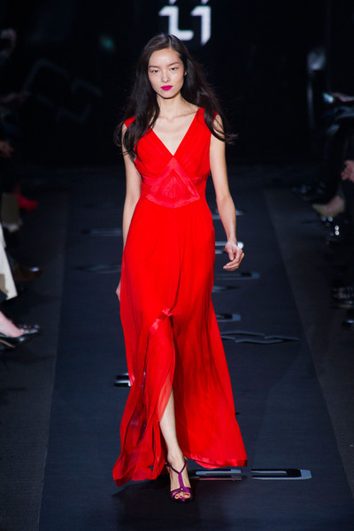 Tinh tế và quyến rũ cùng BST Thu 2013 từ Diane von Furstenberg - Thời trang nữ - Bộ sưu tập - Nhà thiết kế - Thời trang - Thu 2013 - Diane von Furtenberg