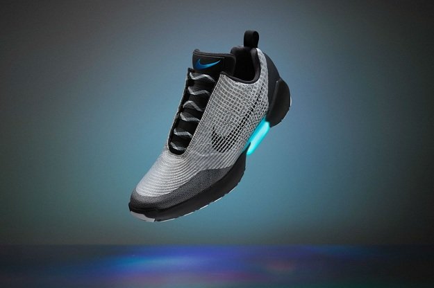 รองเท้าสุดล้ำจาก Nike HyperAdapt 1.0