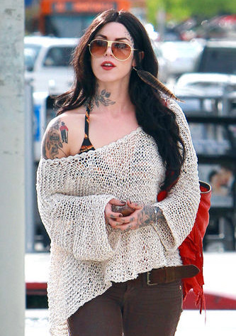 Sành điệu với hoa tai lông vũ cùng sao Hollywood - Hoa tai - Boho - phu kien - Sao