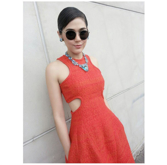 ไอเทมฮิตหน้าร้อน!! "แว่นกันแดด" สวย เริ่ด แบบซุปตาร์!! - Celeb Style - แฟชั่นดารา - แว่นตา - แว่นกันแดด - แว่นตากันแดด - แว่นสไตล์ดารา