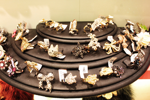 Accessories สุดแสนน่ารัก สำหรับสาวหวานๆ - เครื่องประดับ - Accessories - การแต่งตัว - ต่างหู - สร้อยคอ - แอคเซสเซอรี่แสนหวาน - เครื่องประดับผู้หญิง - Abbeaw