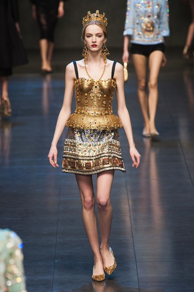 ความอลังการ!! Dolce&Gabbana Gets Regal, Religious for Fall 2013 - แฟชั่นคุณผู้หญิง