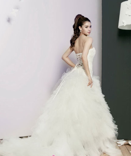 วิว วรรณรท กับแฟชั่นชุดแต่งงานงดงาม นิตยสาร Wedding Magazine - Wedding Magazine - นิตยสาร - แฟชั่นแต่งงาน - ชุดเจ้าสาว - ชุดแต่งงาน - วิว วรรณรท