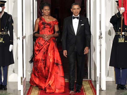 Michelle Obama’s Wardrobe Choice Questioned by Oscar de la Renta