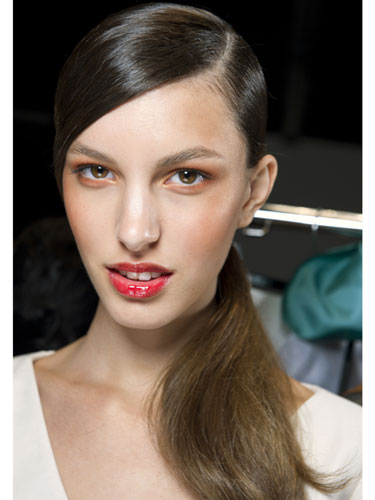 7 Tricks for Your Beauty in Winter - Makeup