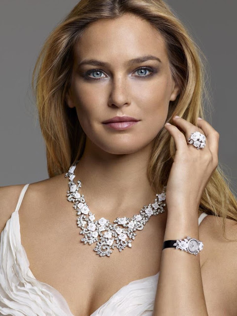 Bar Refaeli làm người mẫu đại diện BST trang sức Piaget Rose 2013. - Bar Refaeli - Piaget - Trang sức - Bộ sưu tập - Phụ kiện
