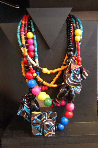 Into Africa Ca Ca - Accessory - Africa - Jewelry