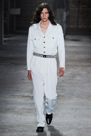 Thời trang nam cho xuân 2012 của Alexander McQueen - Thoi trang nam