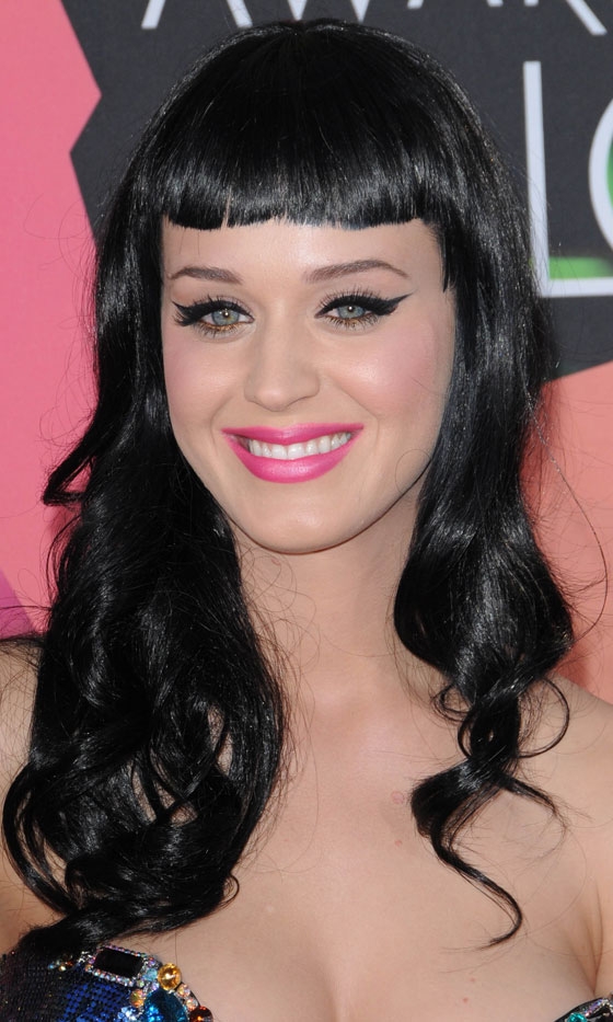 Top 101 női sztárfrizura 2010-re - szépség - haj