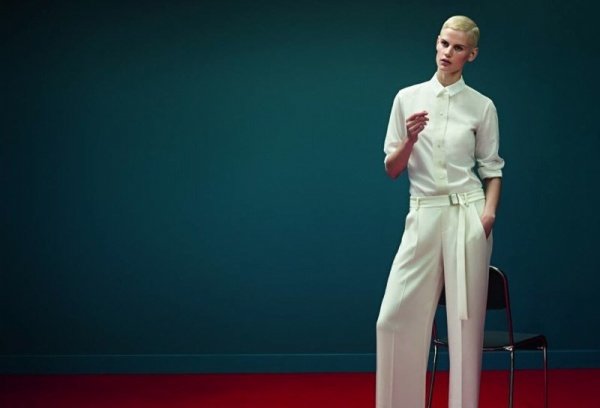 Saskia de Brauw cực nam tính trong quảng cáo Xuân 2014 của Strenesse