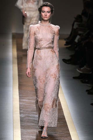 Valentino Spring 2012 Ready-to-Wear - Women's Wear - Fashion Week - Fashion Show - Valentino