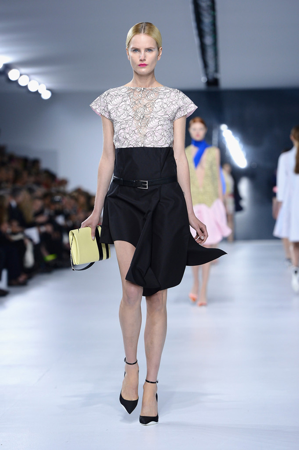 Dior ra mắt BST Cruise 2014 đầy sang trọng và cuốn hút