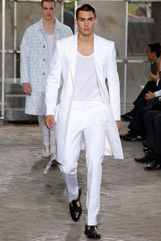 Total White man Fashion - แฟชั่น - การแต่งตัว - แฟชั่นคุณผู้ชาย - อินเทรนด์ - แฟชั่นวัยรุ่น - เทรนด์ใหม่ - ไอเดีย - เทรนด์แฟชั่น