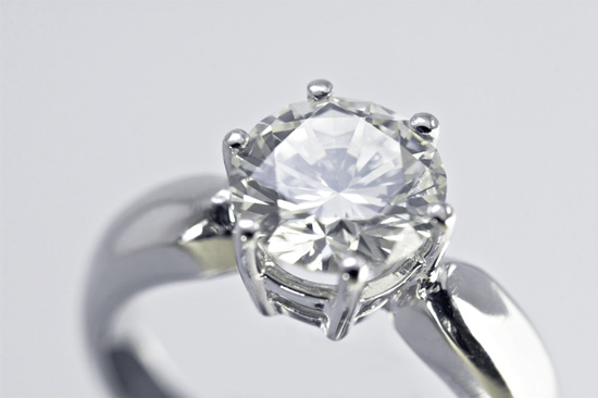 การเลือกแหวนเพชรน้ำงาม ด้วยหลัก 4 c สำหรับงานวิวาห์ - Accessories - Jewelry - เครื่องประดับ - แหวนเพชรน้ำงาม - การเลือกแหวนเพชร - แหวนแต่งงาน
