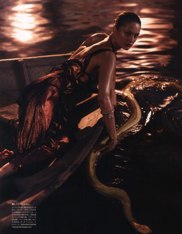 Karmen Pedaru diện đồ ánh kim, quấn lấy dã thú trên tạp chí Vogue Nhật Bản tháng 6/2014 - Karmen Pedaru - Vogue Nhật Bản - Người mẫu - Tin Thời Trang - Thời trang - Thời trang nữ - Hình ảnh - Thư viện ảnh