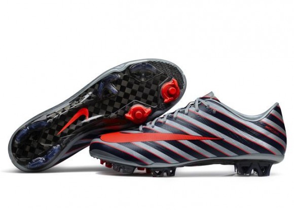 สตั๊ดรุ่น ซีอาร์ เมอร์คิวเรียล เวเปอร์ ซูเปอร์ฟลาย ทรี (CR Mercurial Vapor Superfly III)
