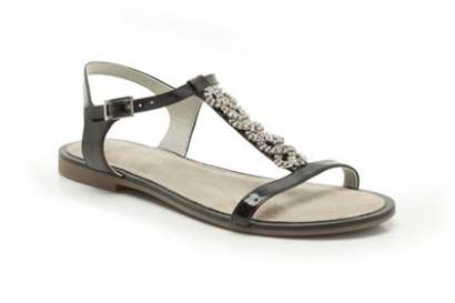 Giày xuân hè của Clarks mang kiểu dáng thoải mái - Clarks - Bộ sưu tập - Phụ kiện - Giày dép - Xuân / Hè 2014