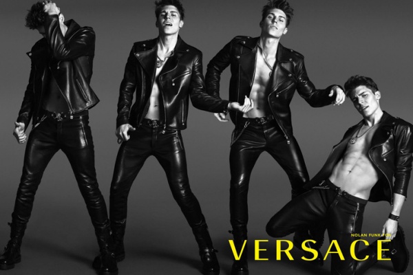 Nolan Funk khoe body đẹp mê hồn trong QC của Versace - Versace - Xuân 2014 - Hình ảnh - Thời trang nam - Thời trang - Bộ sưu tập - Nhà thiết kế - Người mẫu