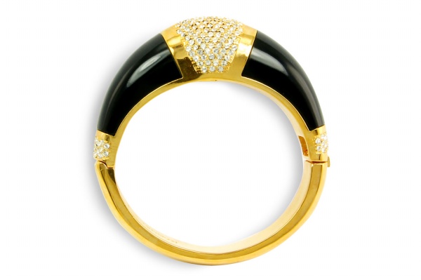 Going to Gold with Glamorous Accessories By Vintage Style