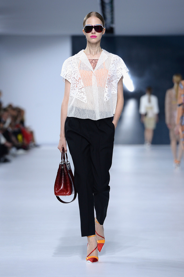 Dior ra mắt BST Cruise 2014 đầy sang trọng và cuốn hút