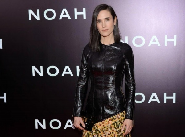 Jennifer Connelly diện thời trang da và vải tuýt của Louis Vuitton tại Lễ ra mắt phim ‘Noah’ ở NY - Jennifer Connelly - Louis Vuitton - Sao - Phong Cách Sao - Hình ảnh - Thư viện ảnh