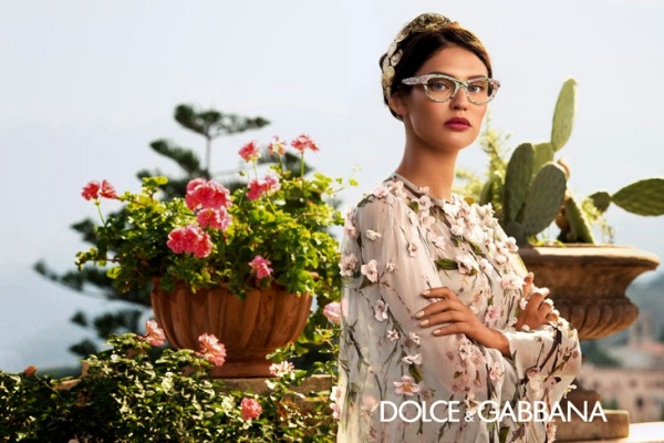 Nàng thơ xinh đẹp từ BST kính mát của Dolce & Gabbana - Dolce & Gabbana - Ki Korpo - Thời trang - Thời trang nữ - Phụ kiện - Bộ sưu tập - Nhà thiết kế - Xuân / Hè 2014