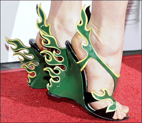 รองเท้าส้นสูงร้อน ๆ กับ "Prada Stilettos" - Prada - Stilettos - รองเท้าส้นสูง - คอลเลกชั่นรองเท้า