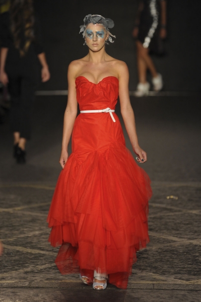 Vivienne Westwood โชว์ความน้อยใน London Fashion Week 2012 - Vivienne Westwood - London Fashion Week - แฟชั่นคุณผู้หญิง - แฟชั่นโชว์