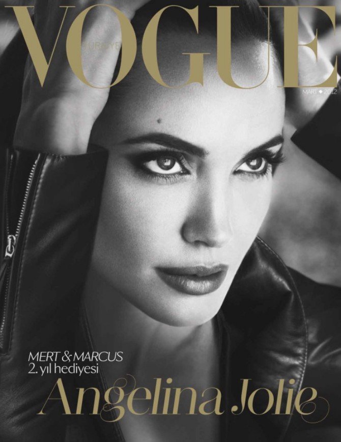 Angelina Jolie na crno-bijeloj naslovnici turskog Voguea