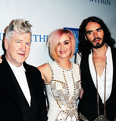 Get out at Night with the Famous Celebrities - Celebrity