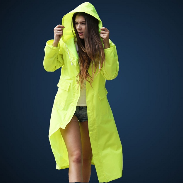เสริมลุคหน้าฝนกับ Raincoats - เสื้อกันฝน - แฟชั่น - เทรนด์แฟชั่น - แฟชั่นเสื้อผ้า - แฟชั่นคุณผู้ชาย - แฟชั่นคุณผู้หญิง - เทรนด์ใหม่
