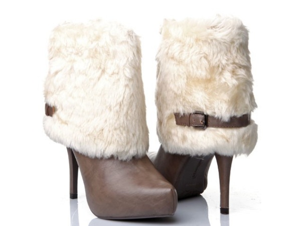 Fabulous Faux Fur for Warming Winter in Cheap Thrills - Women's Wear - Accessory - Faux Fur