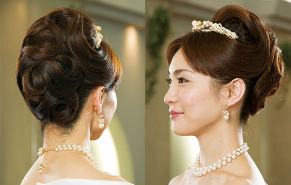 แบบทรงผมเจ้าสาวสไตล์หวาน ๆ ที่ดูอ่อนโยน นุ่มนวล! - ผมเจ้าสาว - ทรงผมเจ้าสาว - แบบผมเจ้าสาว - แบบทรงผมสไตล์หวานๆ