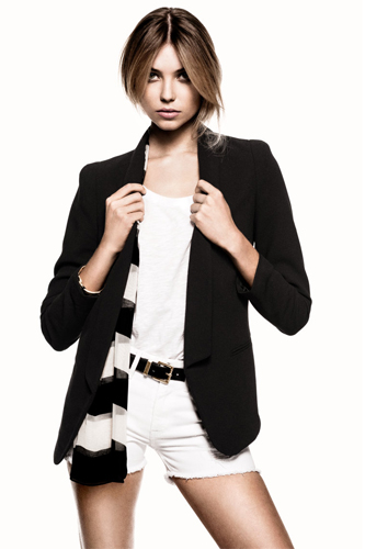 Mẹo mặc áo blazer thêm chất - Tư vấn - Thời trang nữ