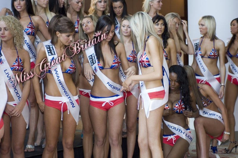 Miss GB 2010 will get prize photoshoot in Italy with a one week stay at the 5 star Hotel Raito on the famous Amalfi Coast