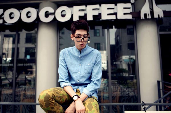 มิกซ์ แอนด์ แมทช์ แฟชั่นพิมพ์ลายของหนุ่ม ๆ