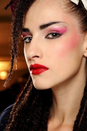 The Most Cool and Dramatic Halloween Makeup Looks From The Runway - Runway - Makeup - Halloween