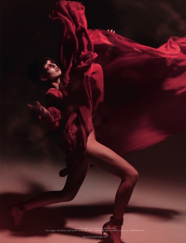Eliza Cummings "Đỏ Toàn Tập" Trên Tạp Chí Dazed & Confused Tháng 6/2013 - Eliza Cummings - Tạp chí - Dazed & Confused - Ruth Hogben
