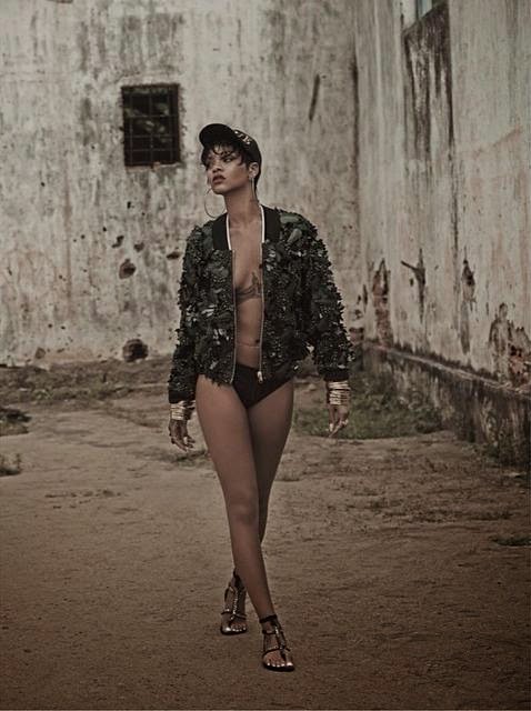 Rihanna đến Brazil chụp ảnh cho ấn bản Vogue tháng 5/2014 của nước này - Rihanna - Vogue Brazil - Mariano Vivanco - Sao - Phong Cách Sao - Tin Thời Trang - Thời trang - Hình ảnh