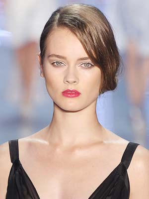 5 Makeup Trends for Spring 2012 - Make Up