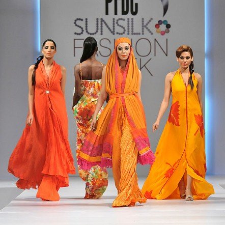 Pakistan Fashion Week 2011 opens