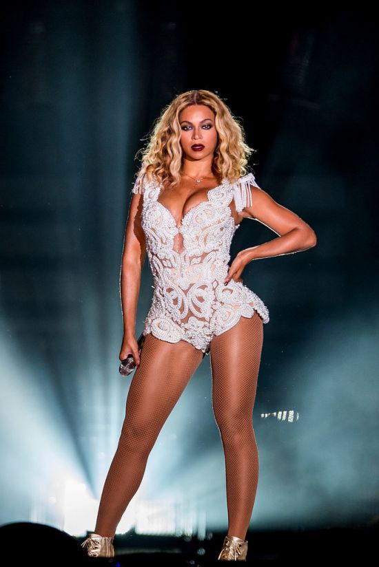 ลุคบิวตี้ Beyonce ประจำปี 2013 - แฟชั่น - เทรนด์ใหม่ - แฟชั่นคุณผู้หญิง - อินเทรนด์ - ความงาม - แฟชั่นดารา - Celeb Style - แฟชั่นวัยรุ่น - นางแบบ - แฟชั่นแต่งงาน - แฟชั่นเสื้อผ้า - ดีไซเนอร์ - ชุดชั้นใน - รองเท้า - แต่งหน้า