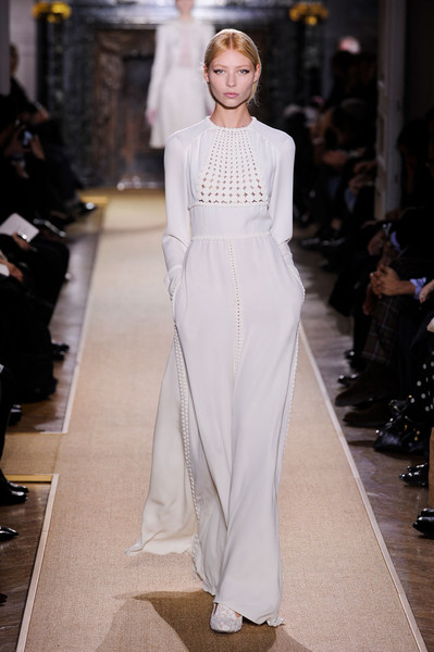 20 ชุดแต่งงานสวยที่คุณต้องชม!! - Elie Saab Couture - J. Mendel - Giambattista Valli C - Reem Acra - Marchesa - Alexander McQueen - Valentino Couture - Oscar de la Renta - แฟชั่นแต่งงาน - stylebistro