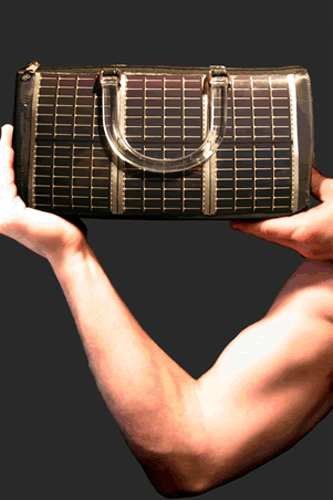 Osmišljena moderna solarna torbica kao punjač mobitela
