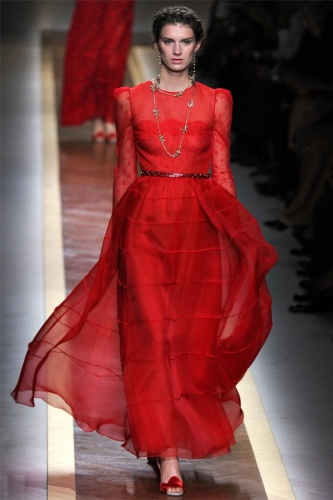 Princesses from Valentino Spring 2012 RTW - Fashion Show - Valentino