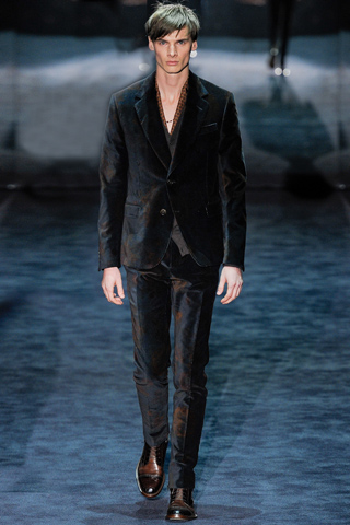 เสื้อผ้าผู้ชายจาก Gucci - อินเทรนด์ - แฟชั่น - ดีไซเนอร์ - แฟชั่นโชว์ - แฟชั่นคุณผู้ชาย
