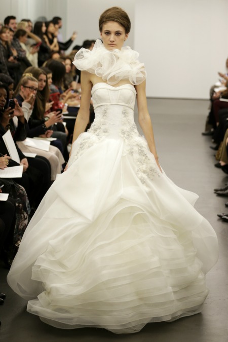 แฟชั่นชุดแต่งงานล่าสุดของ Vera Wang - แฟชั่น - แต่งหน้า - แฟชั่นดารา - แฟชั่นคุณผู้หญิง - เคล็ดลับ - เทรนด์ใหม่ - อินเทรนด์ - ความงาม - Celeb Style - นางแบบ