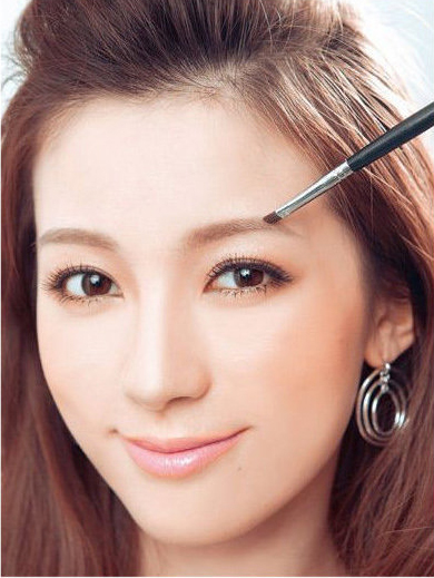 แต่งหน้าใสๆ ลุคน่ารักสบายๆ ให้สวยได้ทุกวัน! - แต่งหน้า - การแต่งหน้า - แต่งหน้าใสๆ - เมคอัพ - แต่งหน้าสวย - การแต่งหน้า