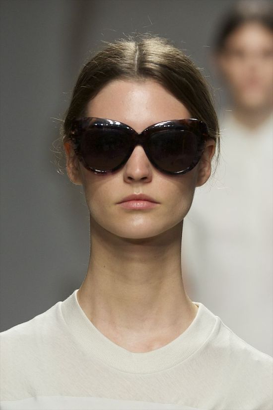 เทรนด์แว่นตา ปี 2014 - แฟชั่น - เทรนด์ใหม่ - แฟชั่นคุณผู้หญิง - Accessories - อินเทรนด์ - Celeb Style - นางแบบ - เครื่องประดับ - แว่นตา - แบบแว่นตา - แบบแว่นตากันแดด - แบบแว่นตาเท่มีสไตล์ - แว่นตาดีไซน์ - แว่นตากันแดด - แว่นตาแบรนด์ดัง - แว่นตาแบรนด์หรู - แว่นตาแฟชั่น - แฟชั่นแว่นตา - รันเวย์ - แฟชั่นโชว์ - ผู้หญิง - สไตล์การแต่งตัว - sexy - แว่นตาสุดแนว